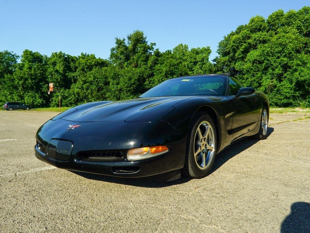 Chevrolet Corvette  2004