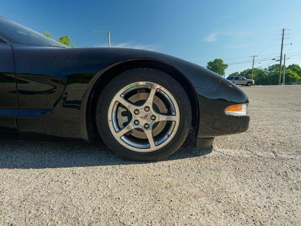 Chevrolet Corvette  2004