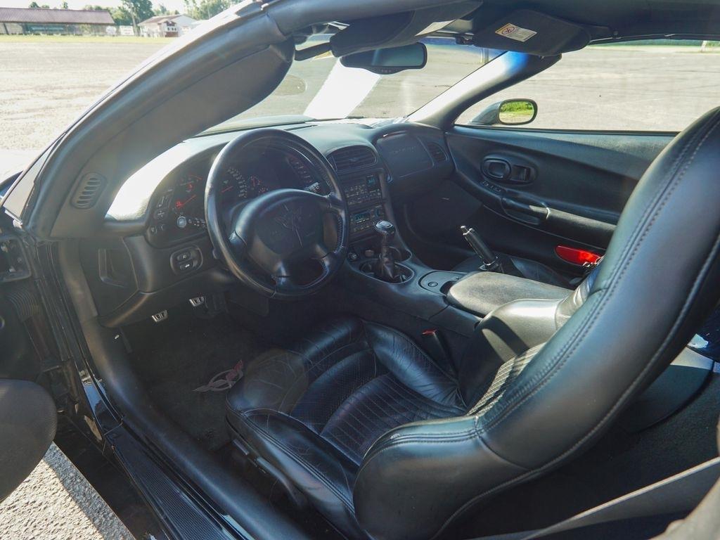 Chevrolet Corvette  2004