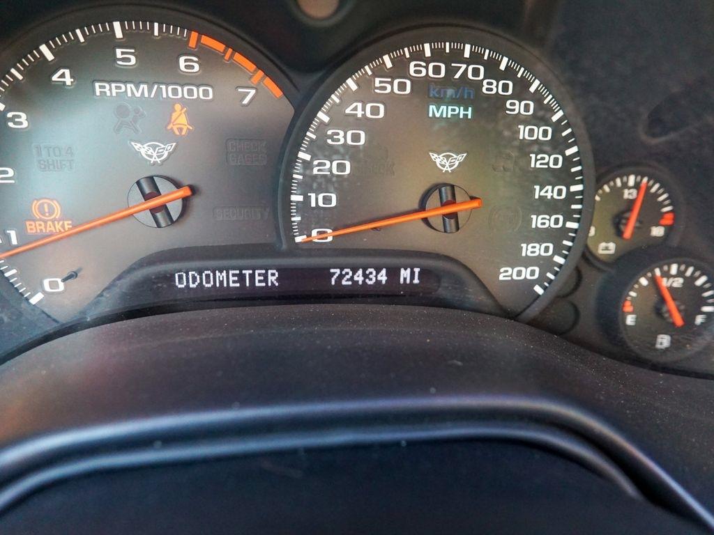 Chevrolet Corvette  2004