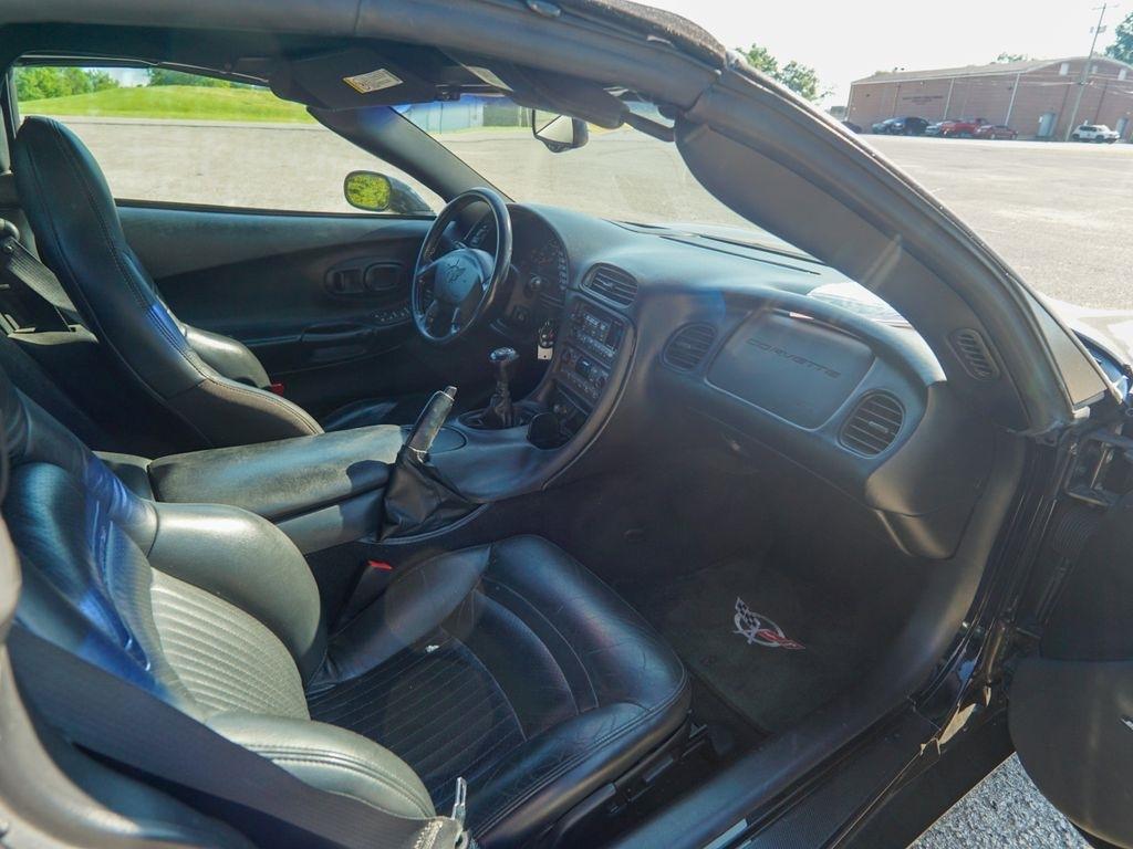 Chevrolet Corvette  2004