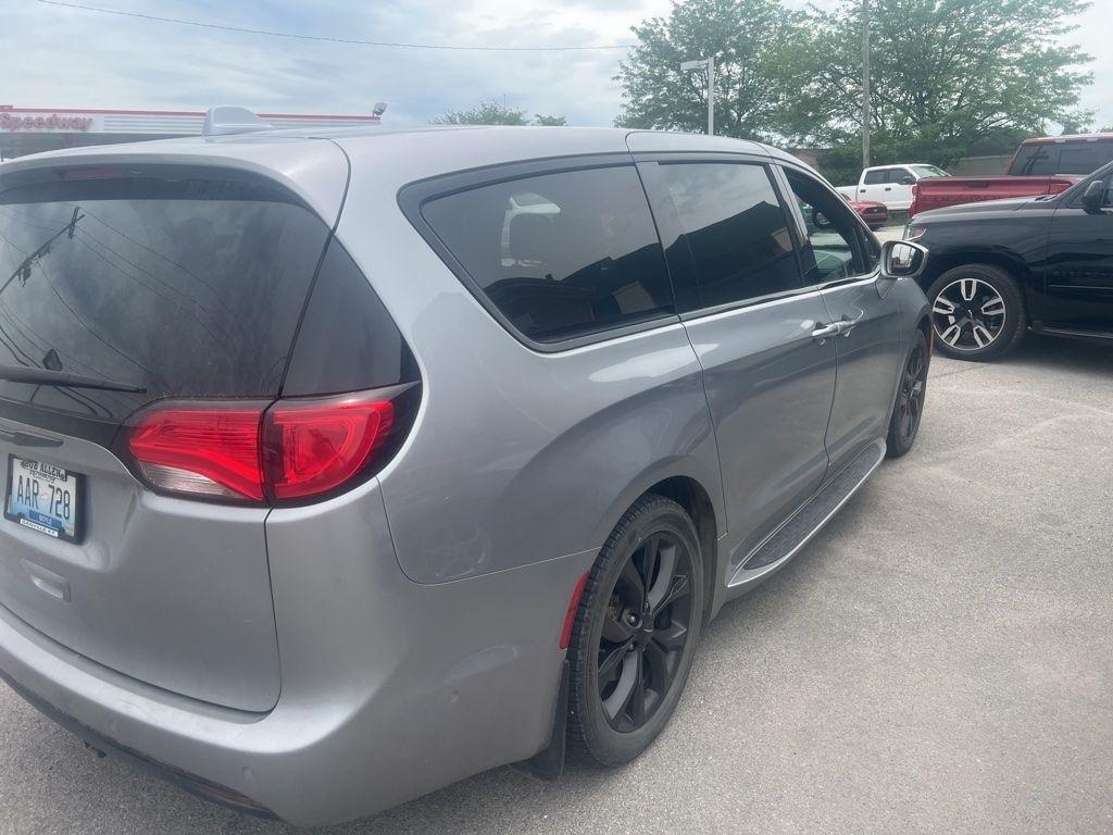 Chrysler Pacifica  2019