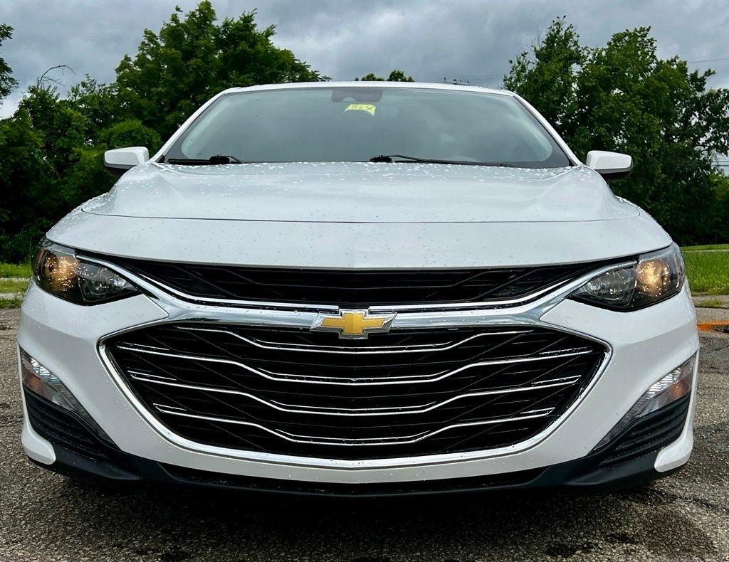 Chevrolet Malibu  2023