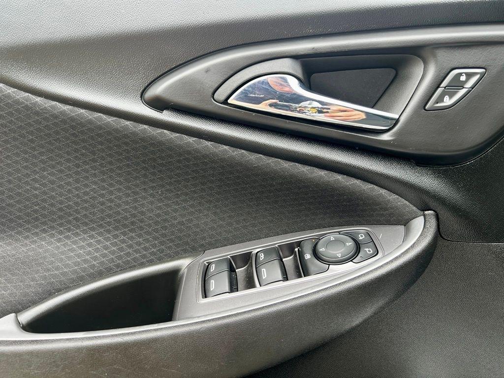 Chevrolet Malibu  2023