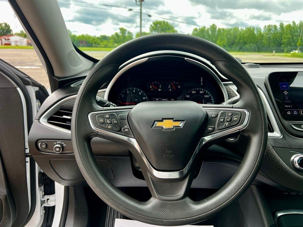 Chevrolet Malibu  2023