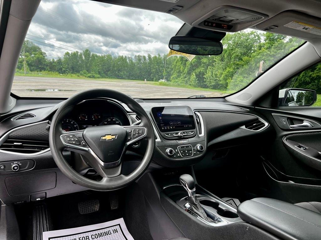 Chevrolet Malibu  2023