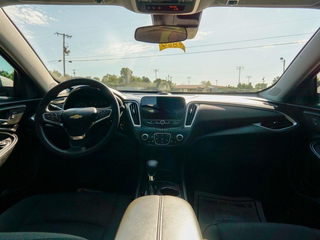 Chevrolet Malibu  2023