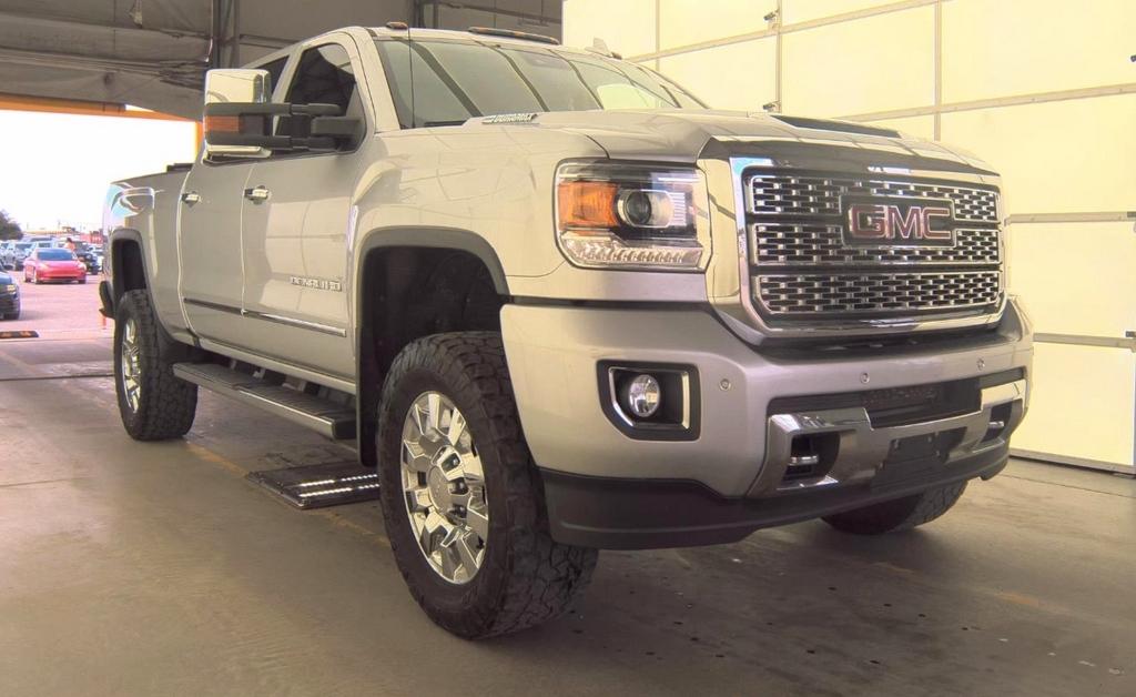 Silver 2019 GMC Sierra 2500HD Pickup Truck Four-Wheel Drive 6-Speed Automatic