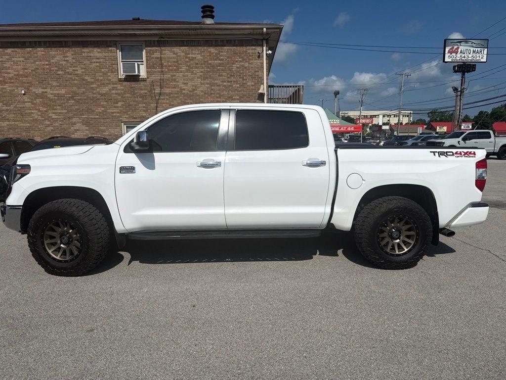 Toyota Tundra  2020