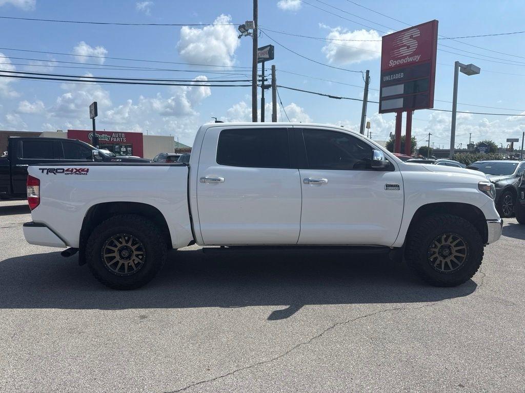 Toyota Tundra  2020