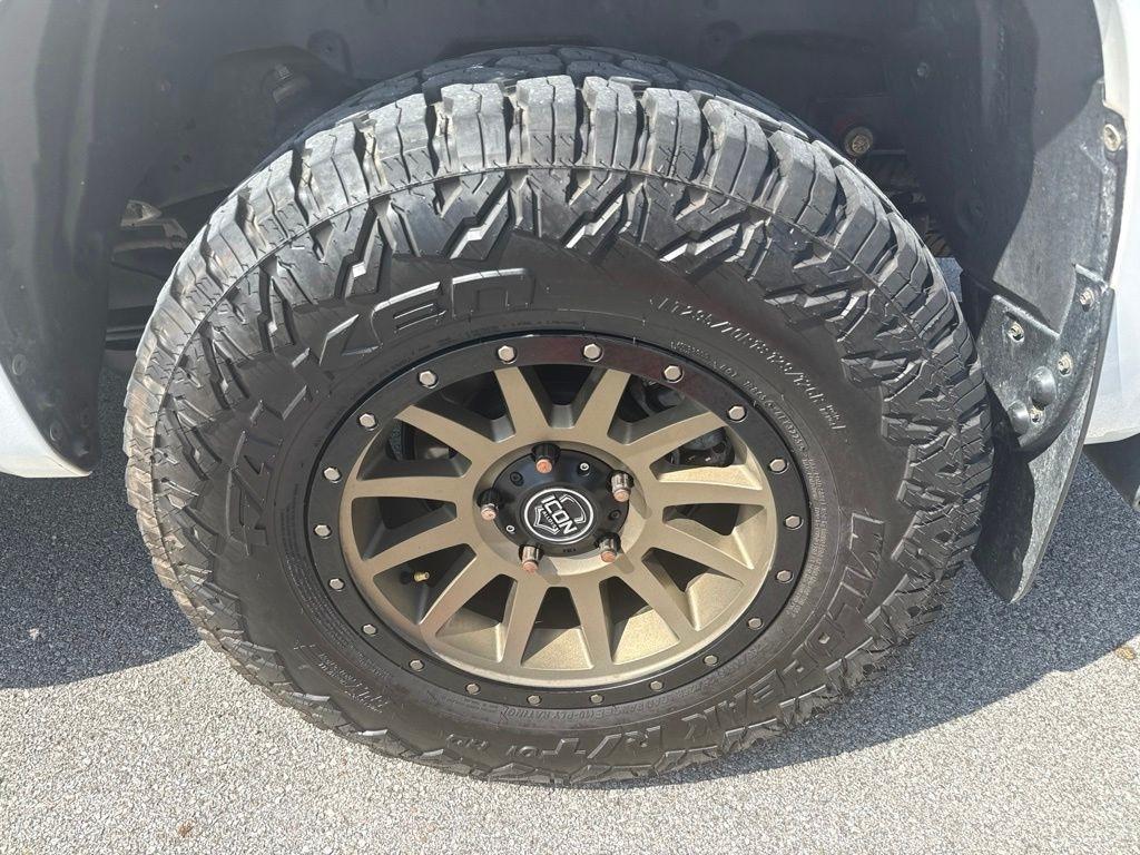 Toyota Tundra  2020