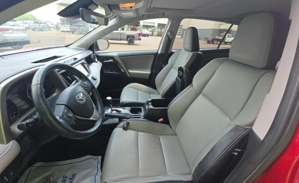 Toyota RAV4  2017