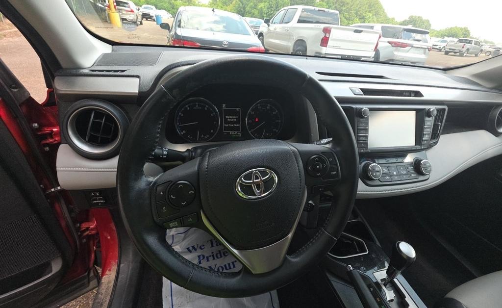 Toyota RAV4  2017