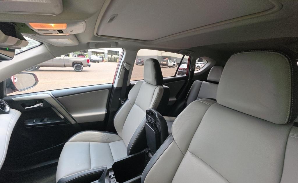 Toyota RAV4  2017