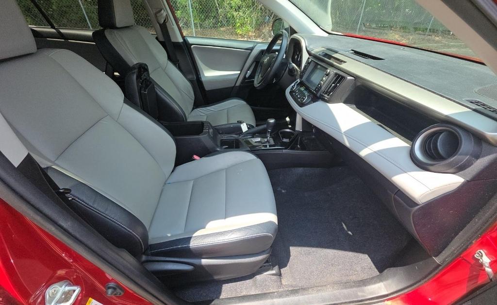 Toyota RAV4  2017