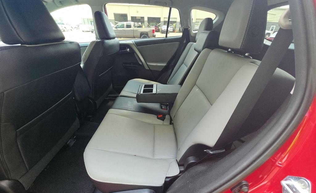 Toyota RAV4  2017
