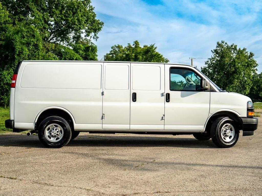 Chevrolet Express  2023