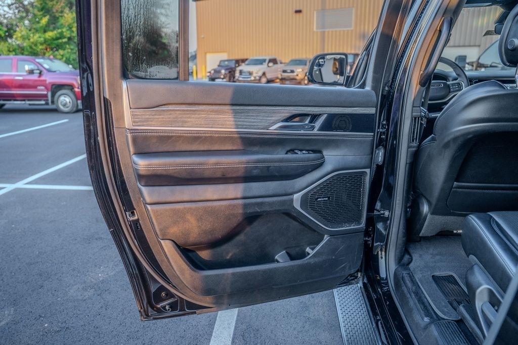 Jeep Wagoneer L  2024