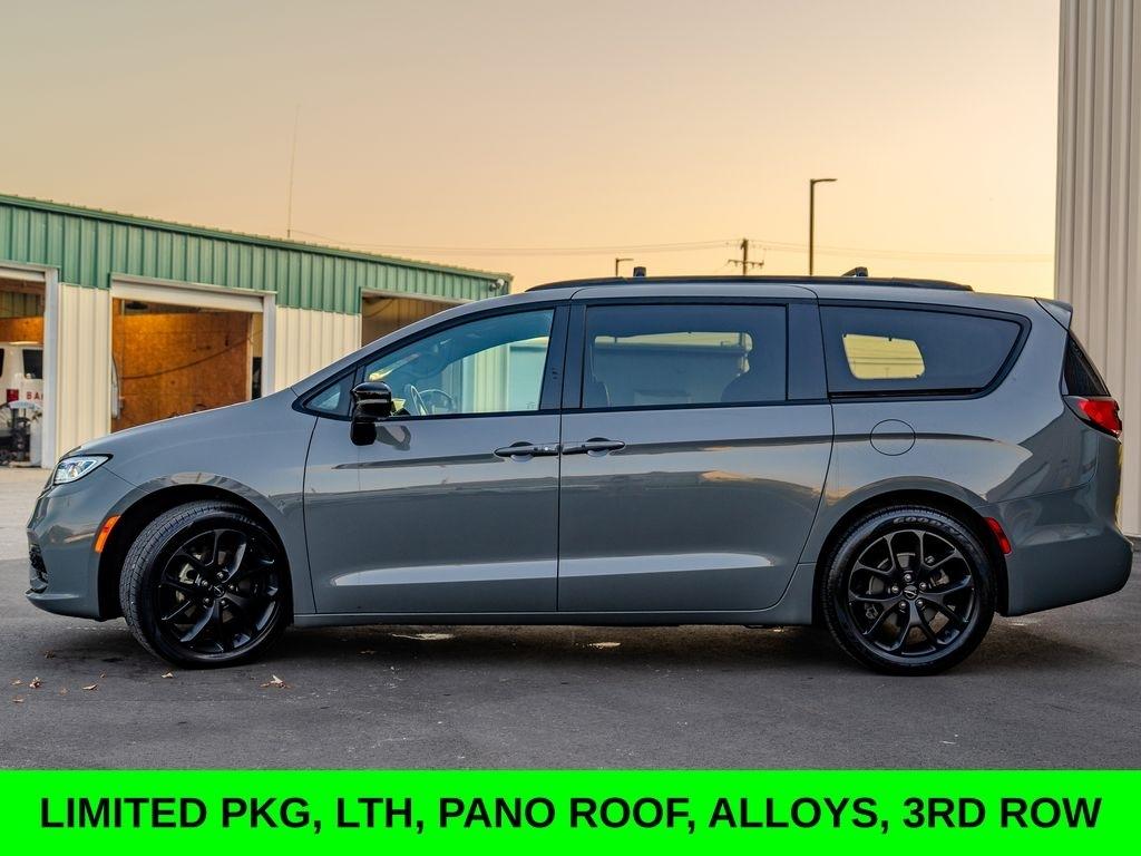 Chrysler Pacifica  2025