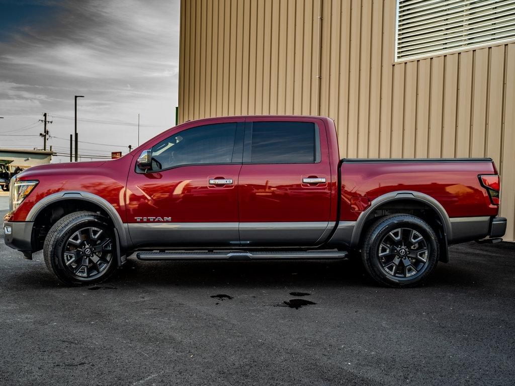Nissan Titan  2021
