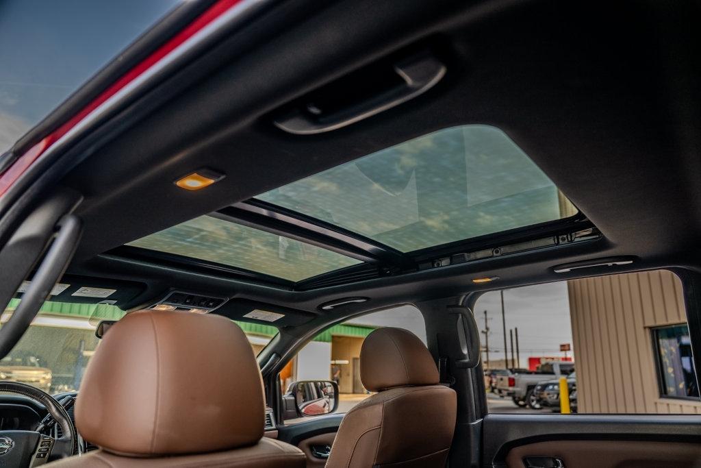 Nissan Titan  2021