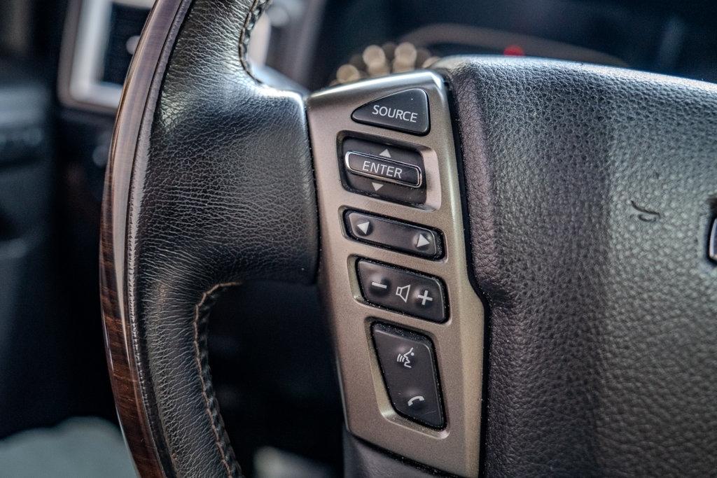 Nissan Titan  2021