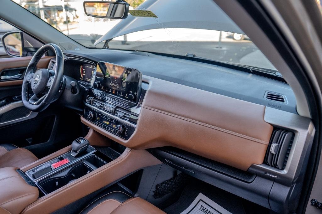 Nissan Pathfinder  2023