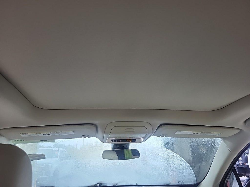 Cadillac XT5 photo 14