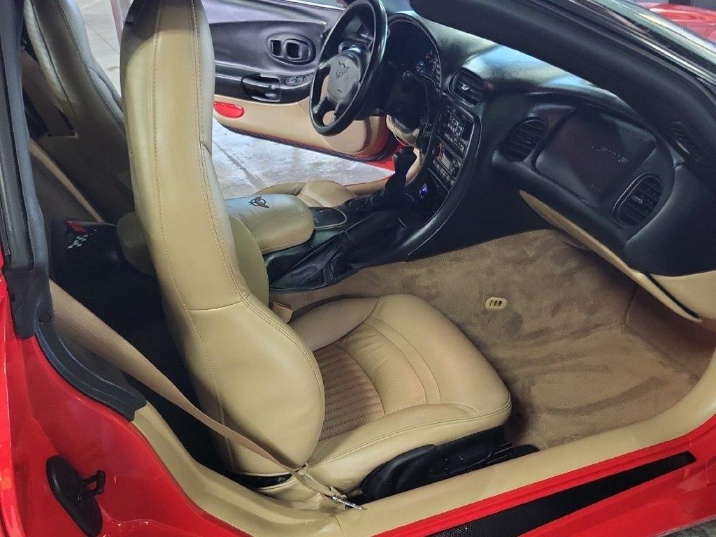 Chevrolet Corvette photo 14