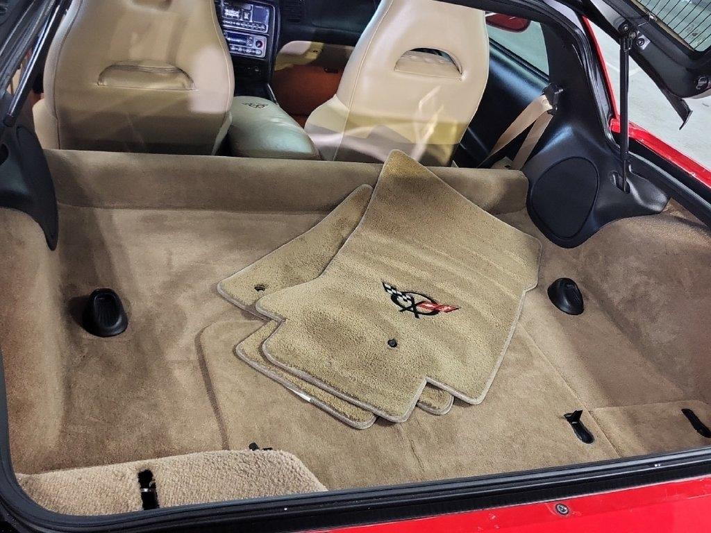 Chevrolet Corvette photo 15