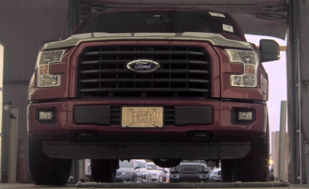 Ford F-150 photo 3
