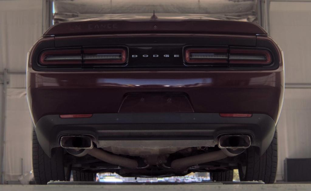 Dodge Challenger photo 7