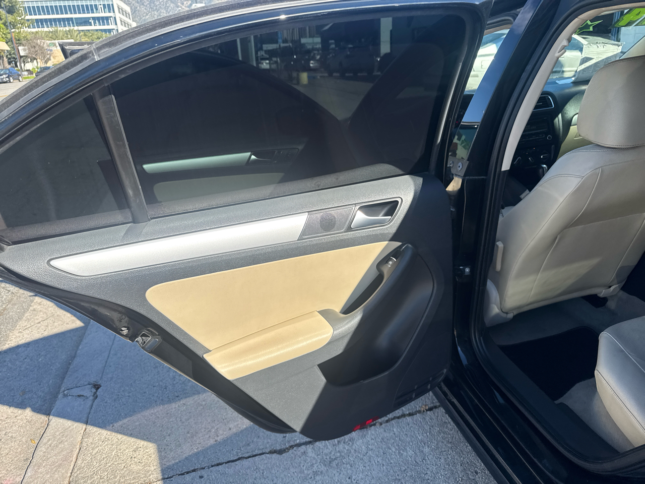 Volkswagen Jetta Sedan 4dr Auto SE w/Connectivity 2014