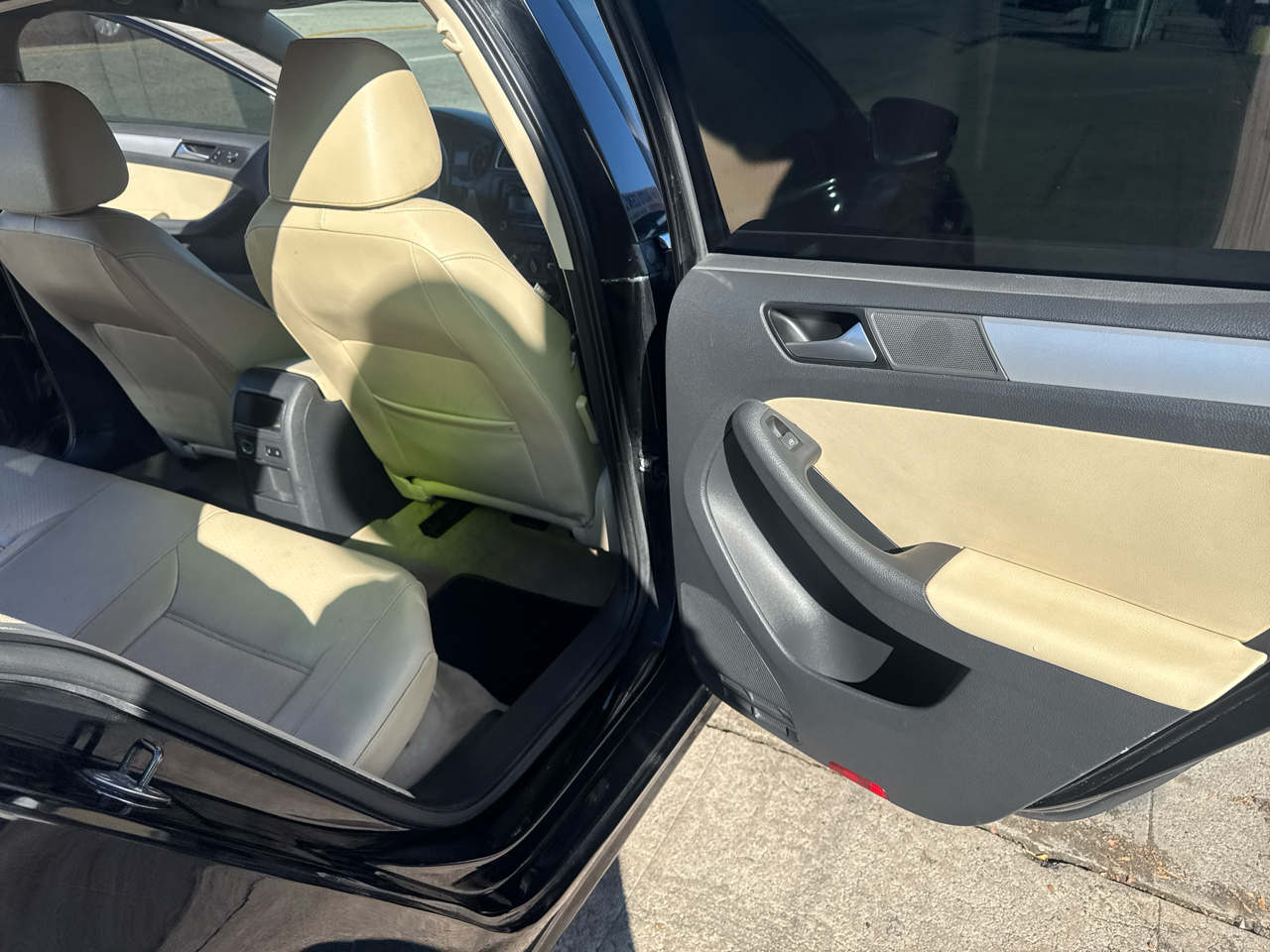 Volkswagen Jetta Sedan 4dr Auto SE w/Connectivity 2014