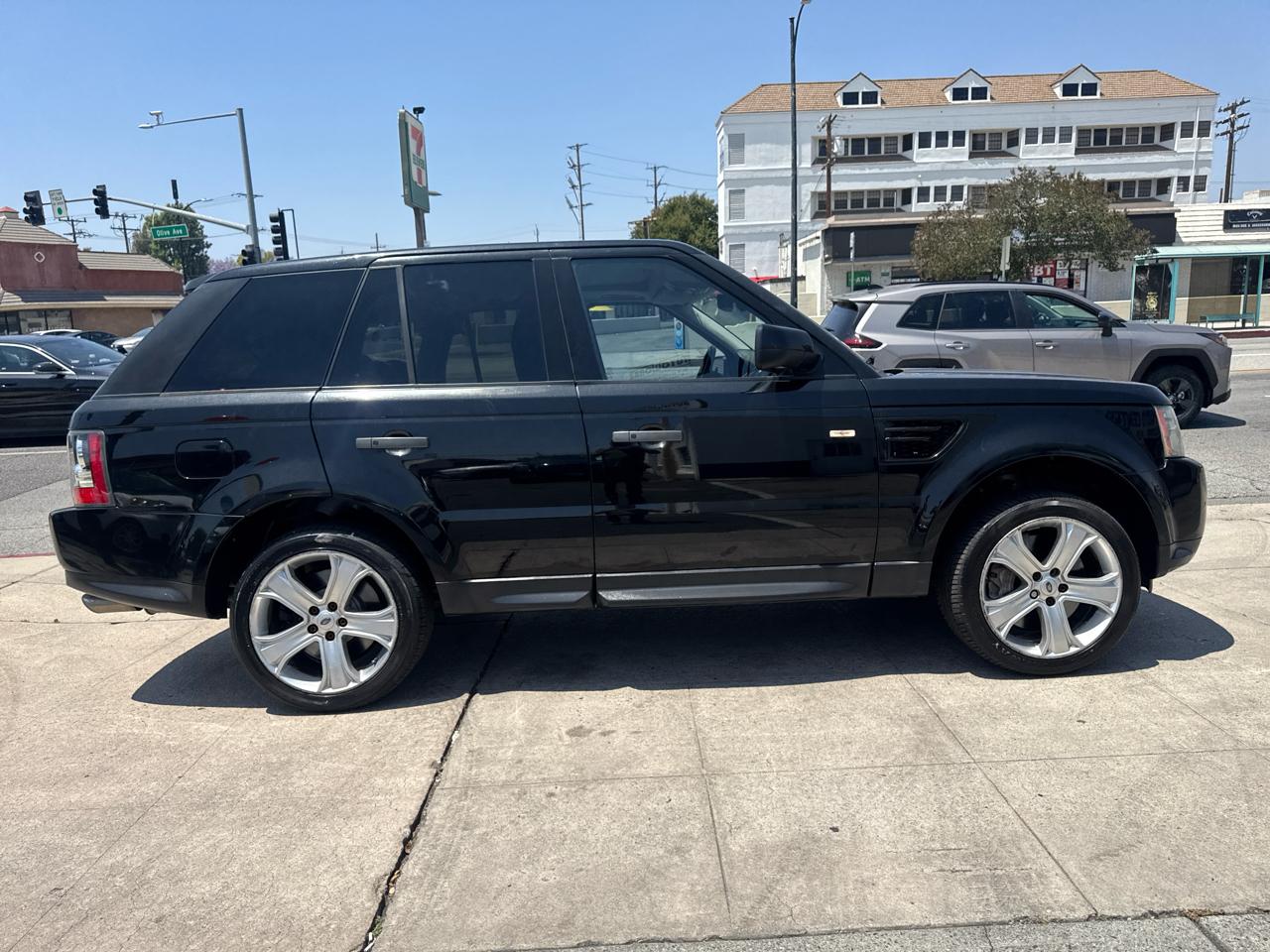 Land Rover Range Rover Sport 4WD 4dr SC 2010