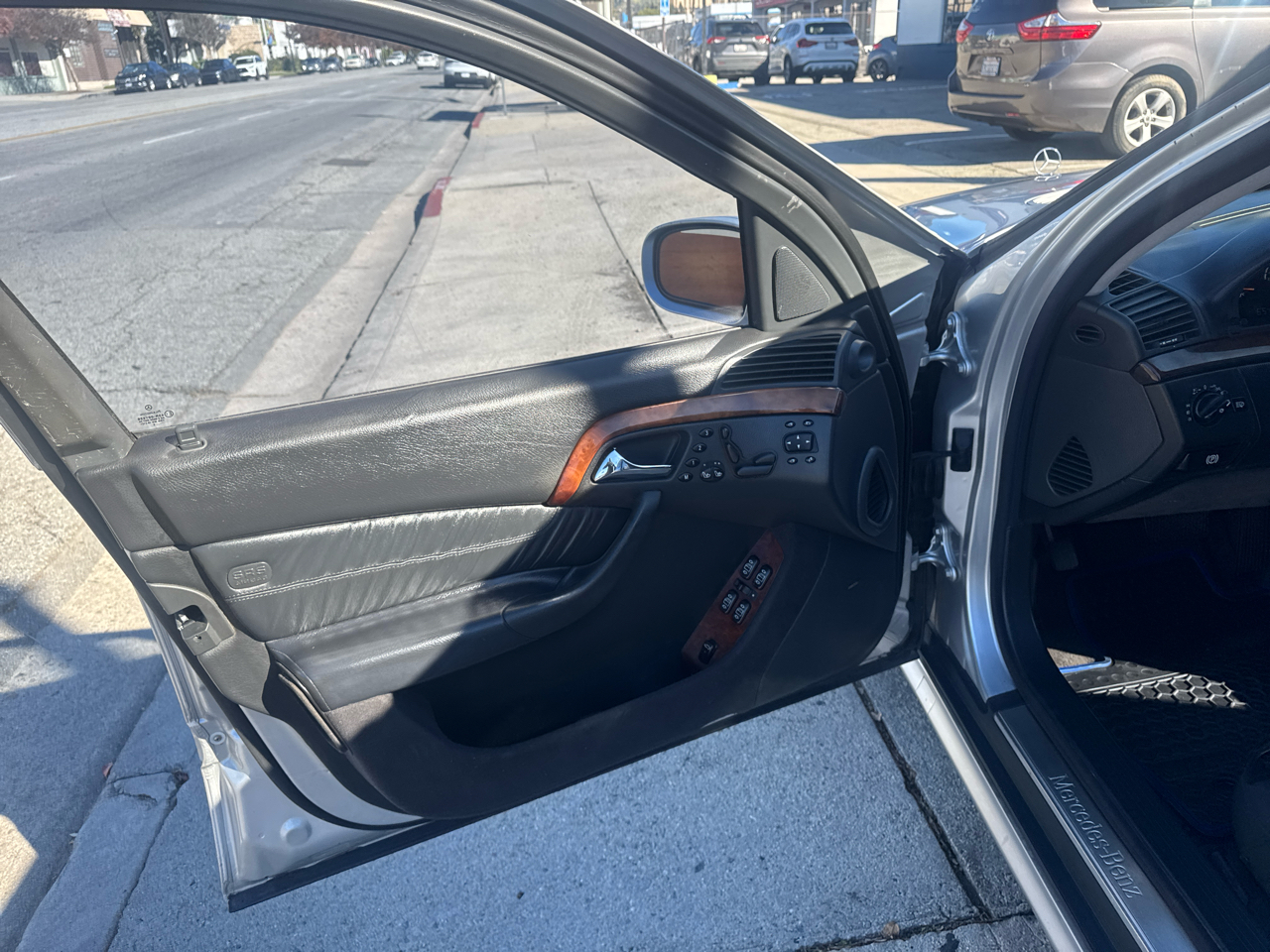 Mercedes-Benz S-Class 4dr Sdn 5.0L 2002