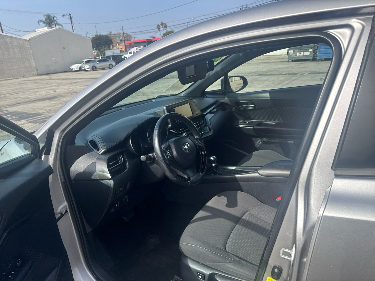 Toyota C-HR XLE FWD (Natl) 2018 Toyota C-HR XLE FWD (Natl) 2018