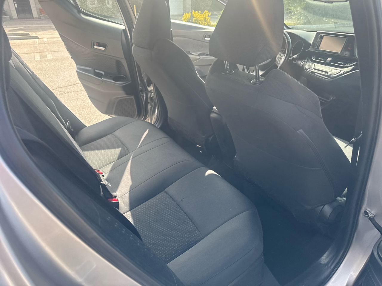 Toyota C-HR XLE FWD (Natl) 2018 Toyota C-HR XLE FWD (Natl) 2018
