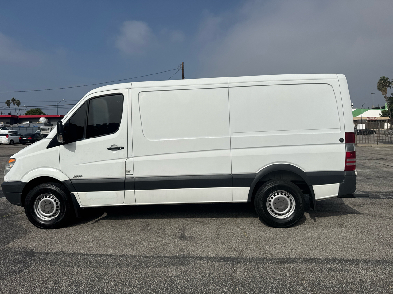 Mercedes-Benz Sprinter Cargo Vans 2500 144" 2011 Mercedes-Benz Sprinter Cargo Vans 2500 144" 2011