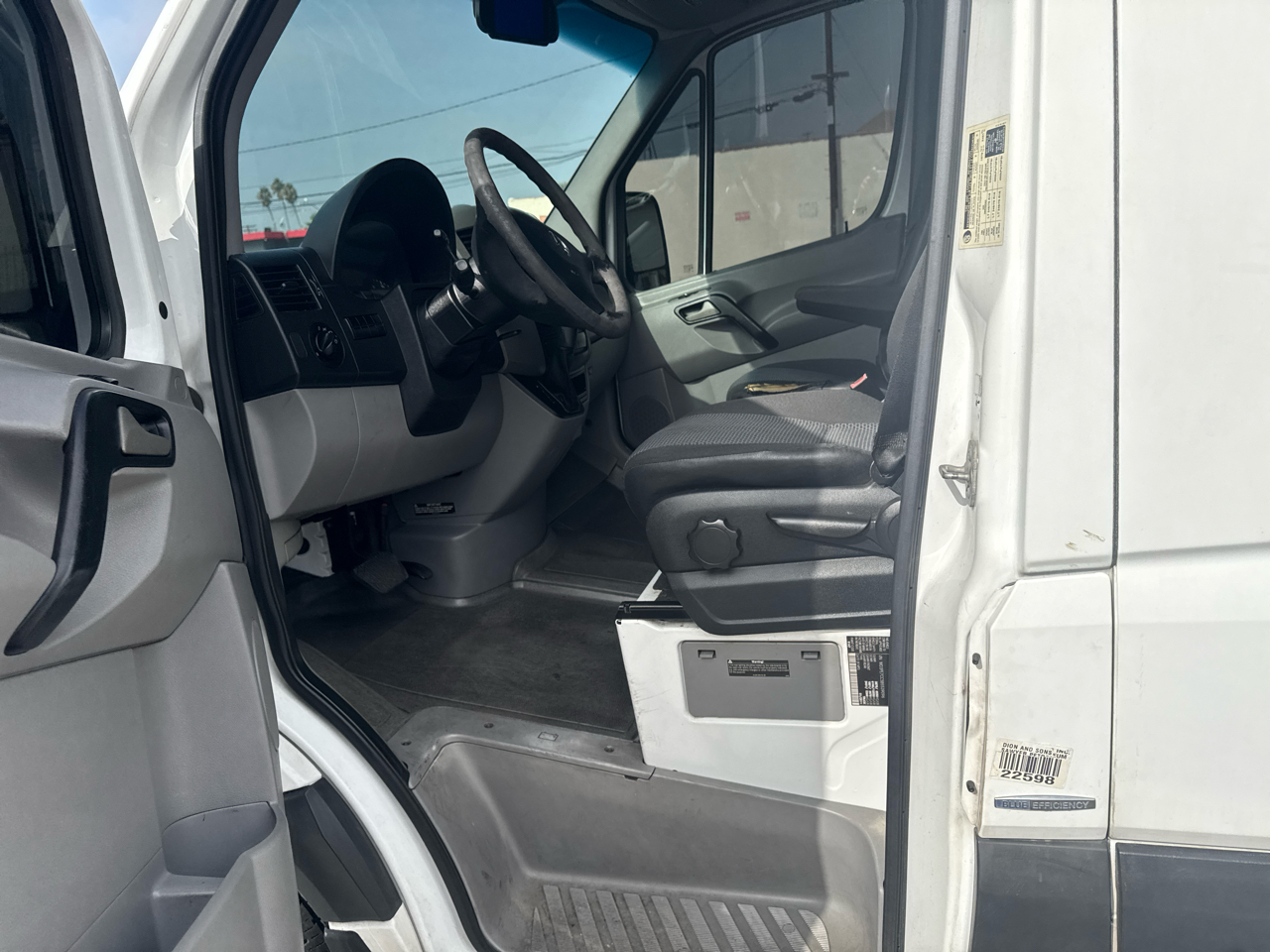 Mercedes-Benz Sprinter Cargo Vans 2500 144" 2011 Mercedes-Benz Sprinter Cargo Vans 2500 144" 2011
