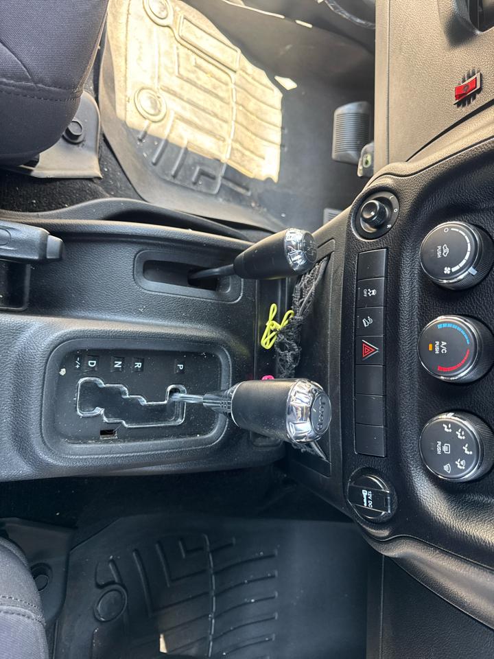 Jeep Wrangler Unlimited 4WD 4dr Sport 2014