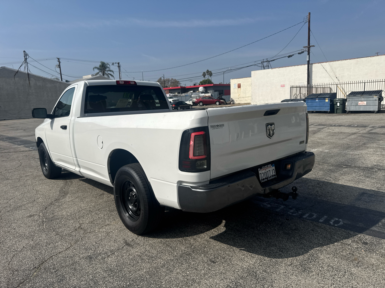 RAM 1500 2WD Reg Cab 140.5" ST 2011 RAM 1500 2WD Reg Cab 140.5" ST 2011