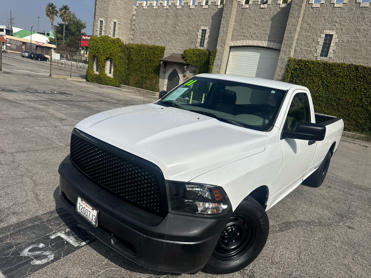 RAM 1500 2WD Reg Cab 140.5" ST 2011 RAM 1500 2WD Reg Cab 140.5" ST 2011