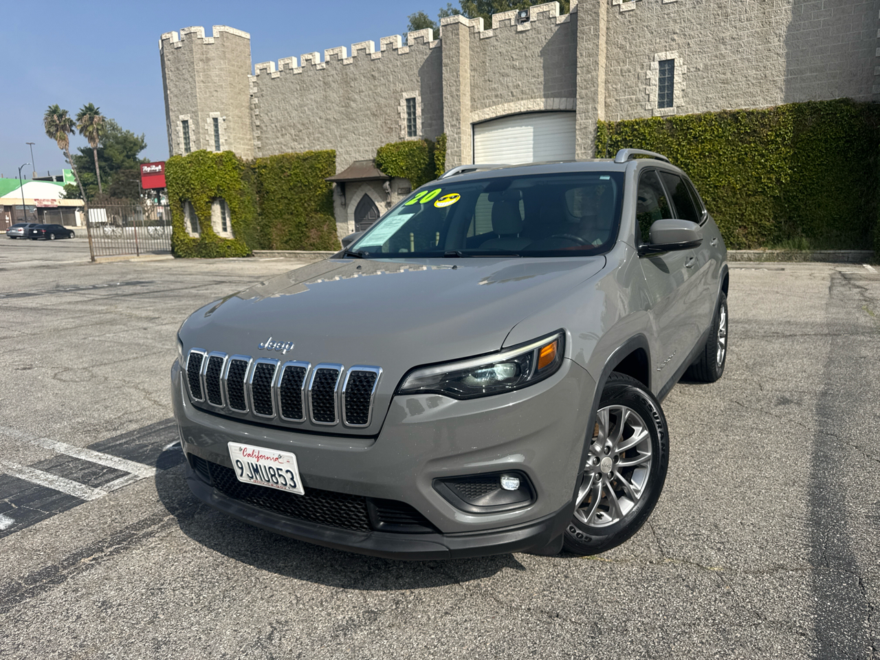 Jeep Cherokee Latitude Plus FWD 2020 Jeep Cherokee Latitude Plus FWD 2020