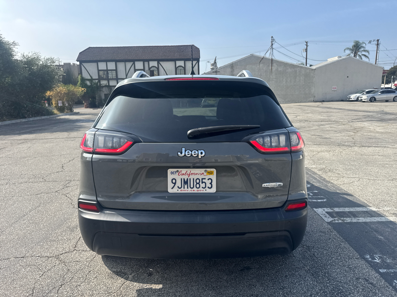 Jeep Cherokee Latitude Plus FWD 2020 Jeep Cherokee Latitude Plus FWD 2020