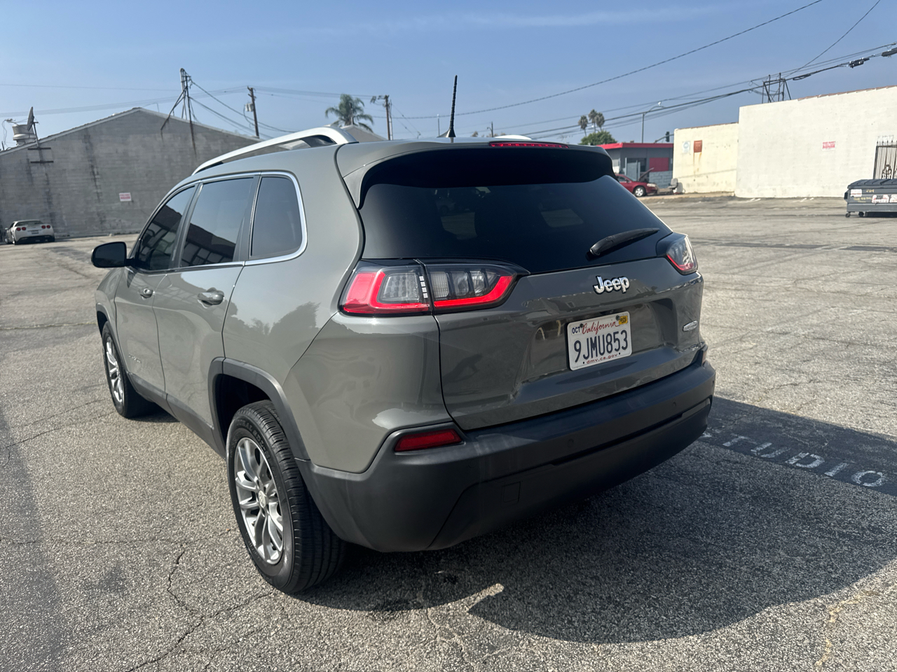 Jeep Cherokee Latitude Plus FWD 2020 Jeep Cherokee Latitude Plus FWD 2020