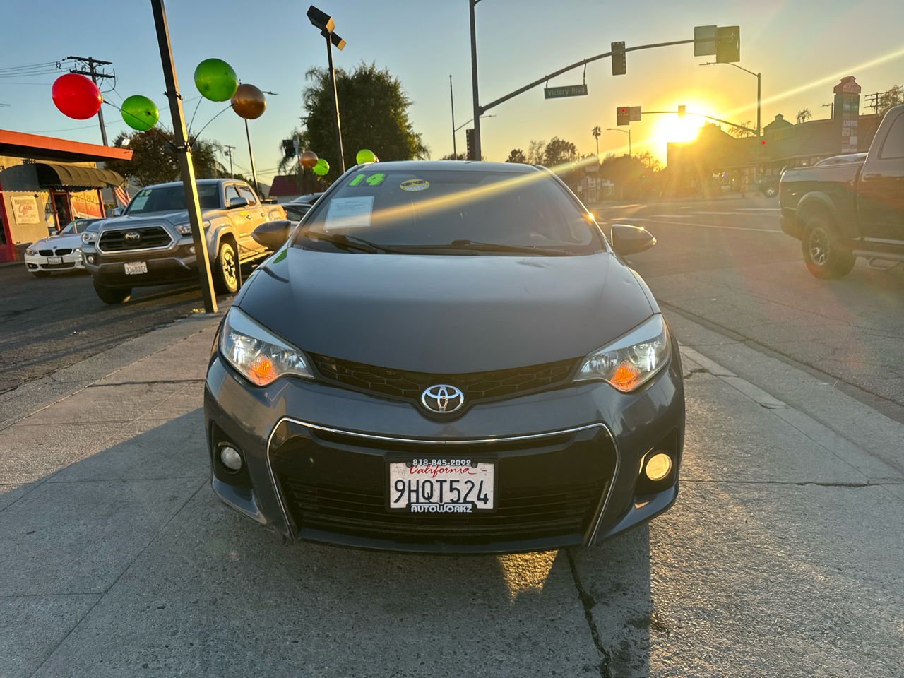 Toyota Corolla 4dr Sdn CVT LE Premium (Natl) 2014