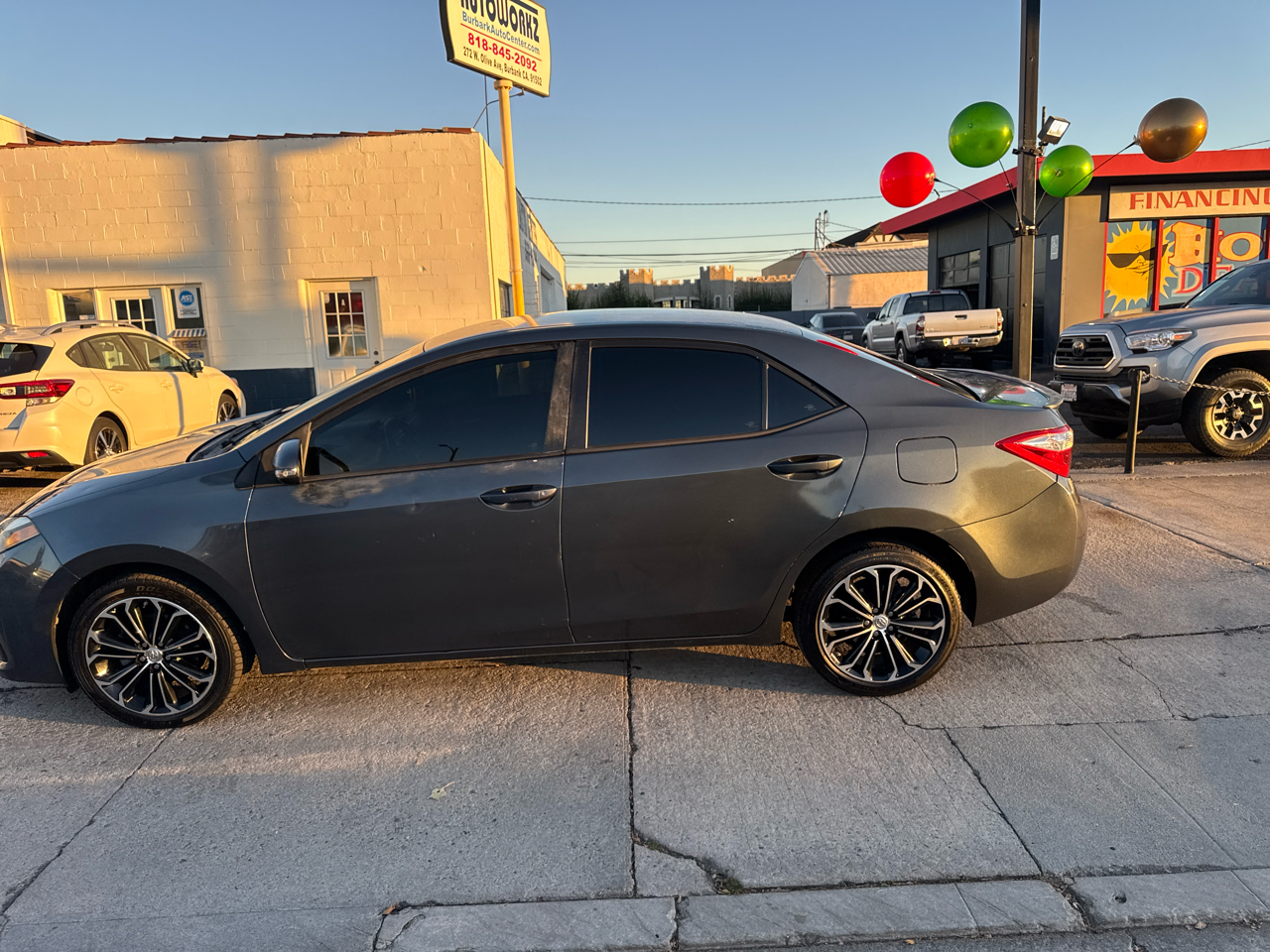 Toyota Corolla 4dr Sdn CVT LE Premium (Natl) 2014