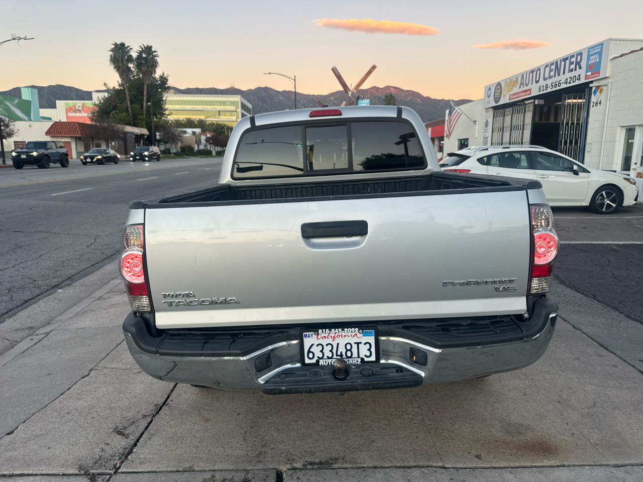 Toyota Tacoma 4WD Double V6 MT (Natl) 2011