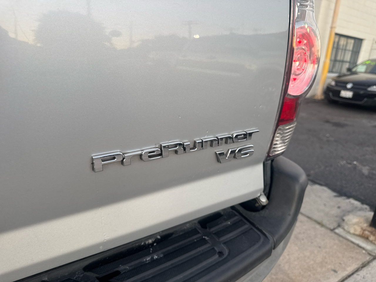 Toyota Tacoma 4WD Double V6 MT (Natl) 2011